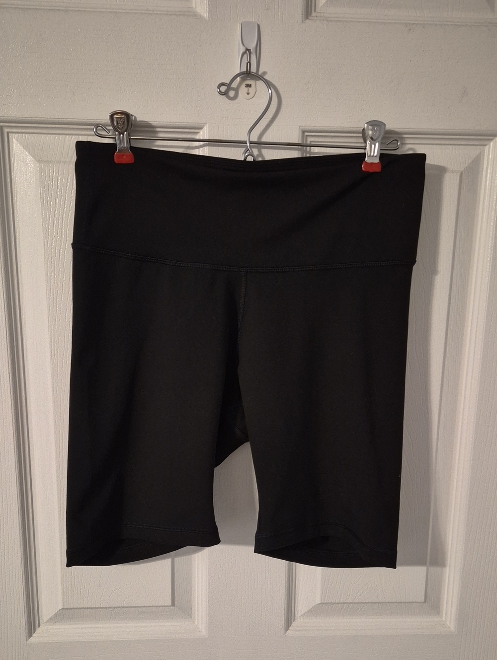 Old Navy Active Go-Dry High-Waisted 6" Bike Shorts